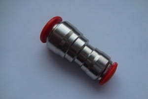 Złącze proste dwustronne redukcyjne (MET) D1=10mm-D2=8mm