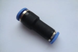 Złącze proste dwustronne redukcyjne D1=6mm-D2=4mm Sang-A