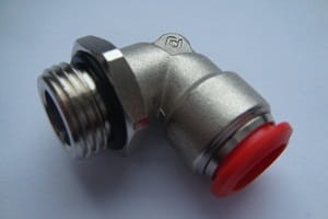 Złącze kątowe metalowe obrotowe GZ R1/2" D=14mm