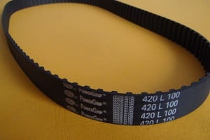 Pas zębaty 420-L-100 (25,4mm) PowerGrip Gates