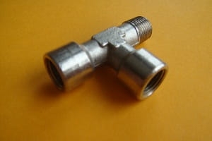 Trójnik GZ 1/8" - 2x GW 1/8" (mosiądz-niklowany)