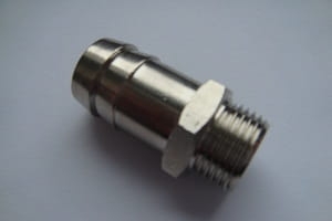 Tuleja  gwintowana GZ 3/8" do węża 16mm